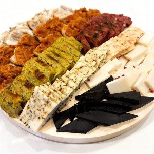 Taca biesiadna serowa